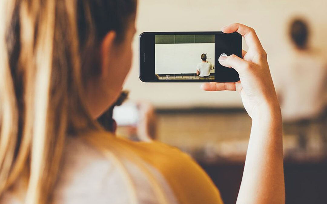 ЗАПИСАТЬ УРОК ИЛИ ЛЕКЦИЮ НА ДИКТОФОН. А ЧТО, ТАК МОЖНО БЫЛО?